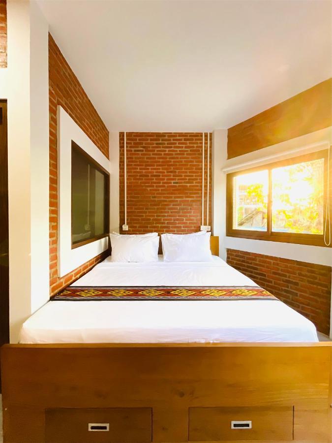 Puu Pau Hotel & Coffee Shop Labuan Bajo Exterior photo